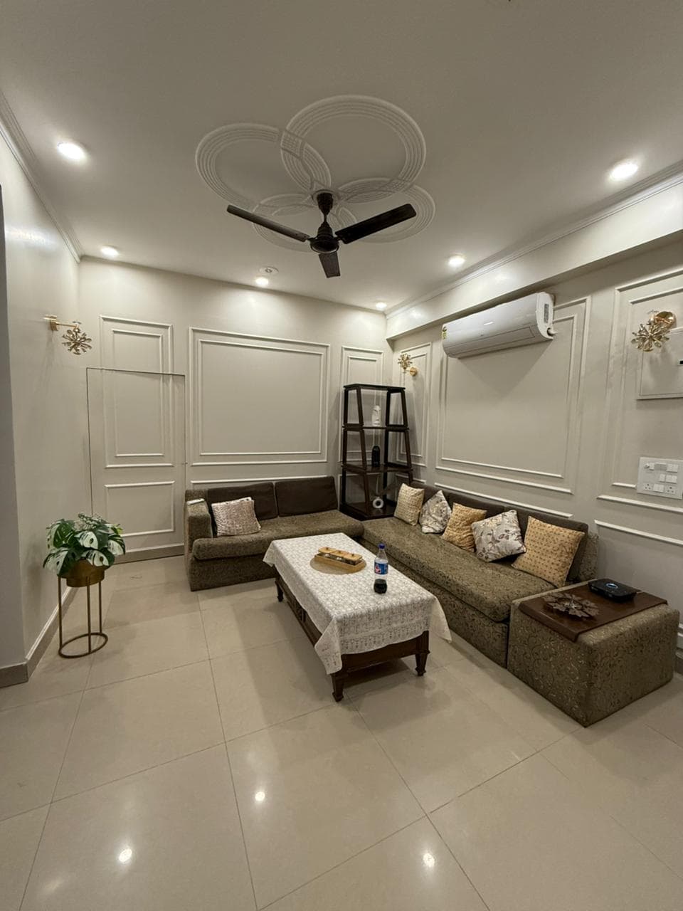 Luxury 2 BHK Fully Furnished Flats for Sale in Indirapuram